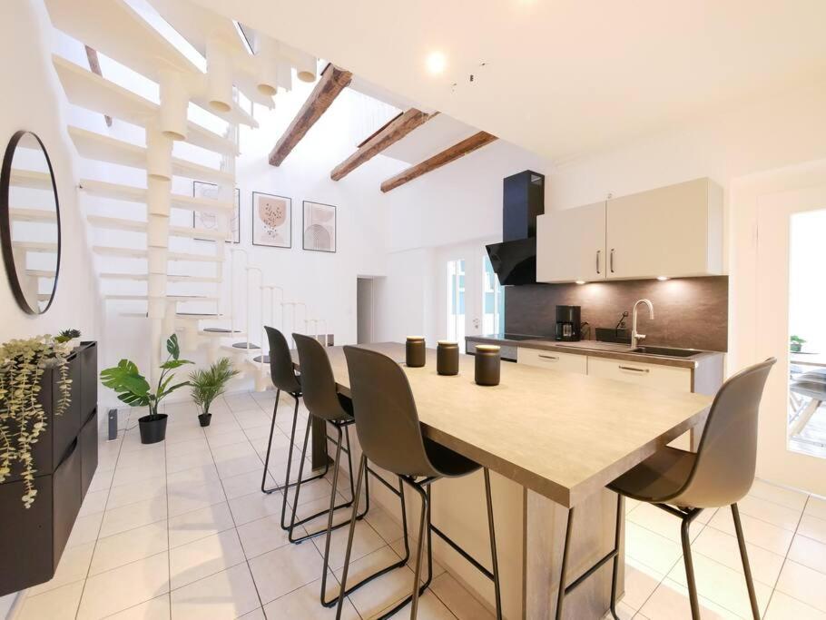 Apartamento 110 M2, Dachterrasse, Kueche, Zentral, Ruhige Lage Paderborn Exterior foto