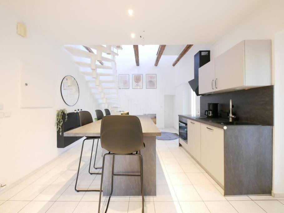 Apartamento 110 M2, Dachterrasse, Kueche, Zentral, Ruhige Lage Paderborn Exterior foto