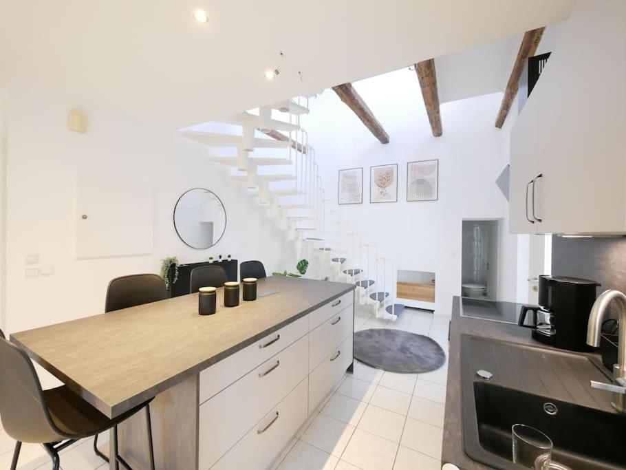Apartamento 110 M2, Dachterrasse, Kueche, Zentral, Ruhige Lage Paderborn Exterior foto
